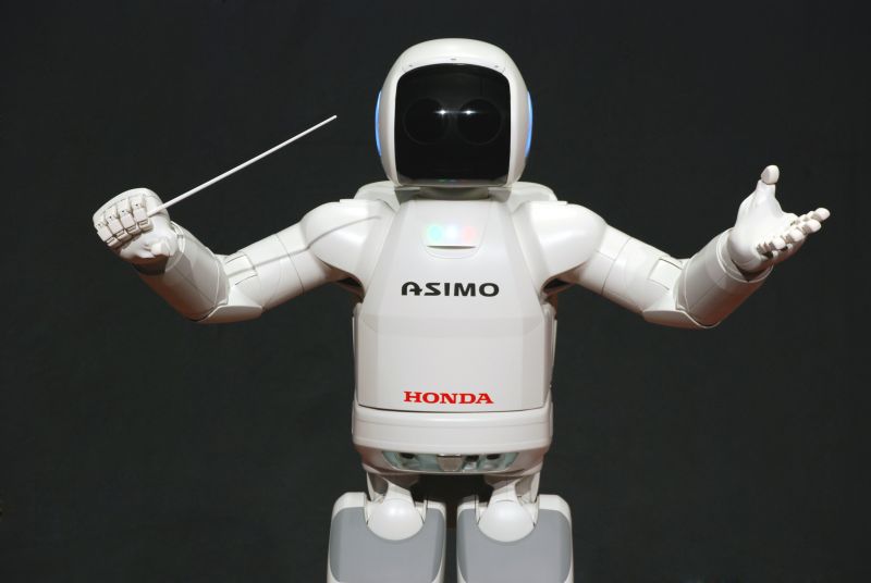 asimo hóa thân thành nhạc trưởng asimo hóa thân thành nhạc trưởng